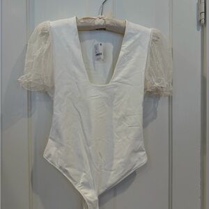 Chic Ivory Puff Sleeve Bodysuit